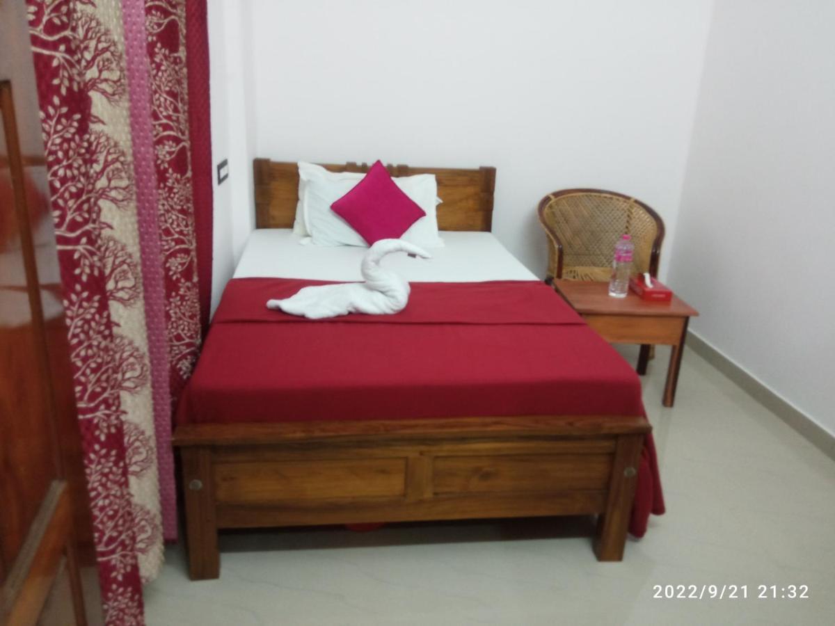 Апартаменти Devi Kripa Residency Варкала Номер фото